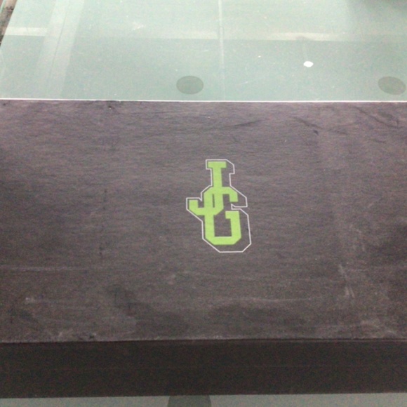 John Geiger GF-01 - Picture 7 of 7